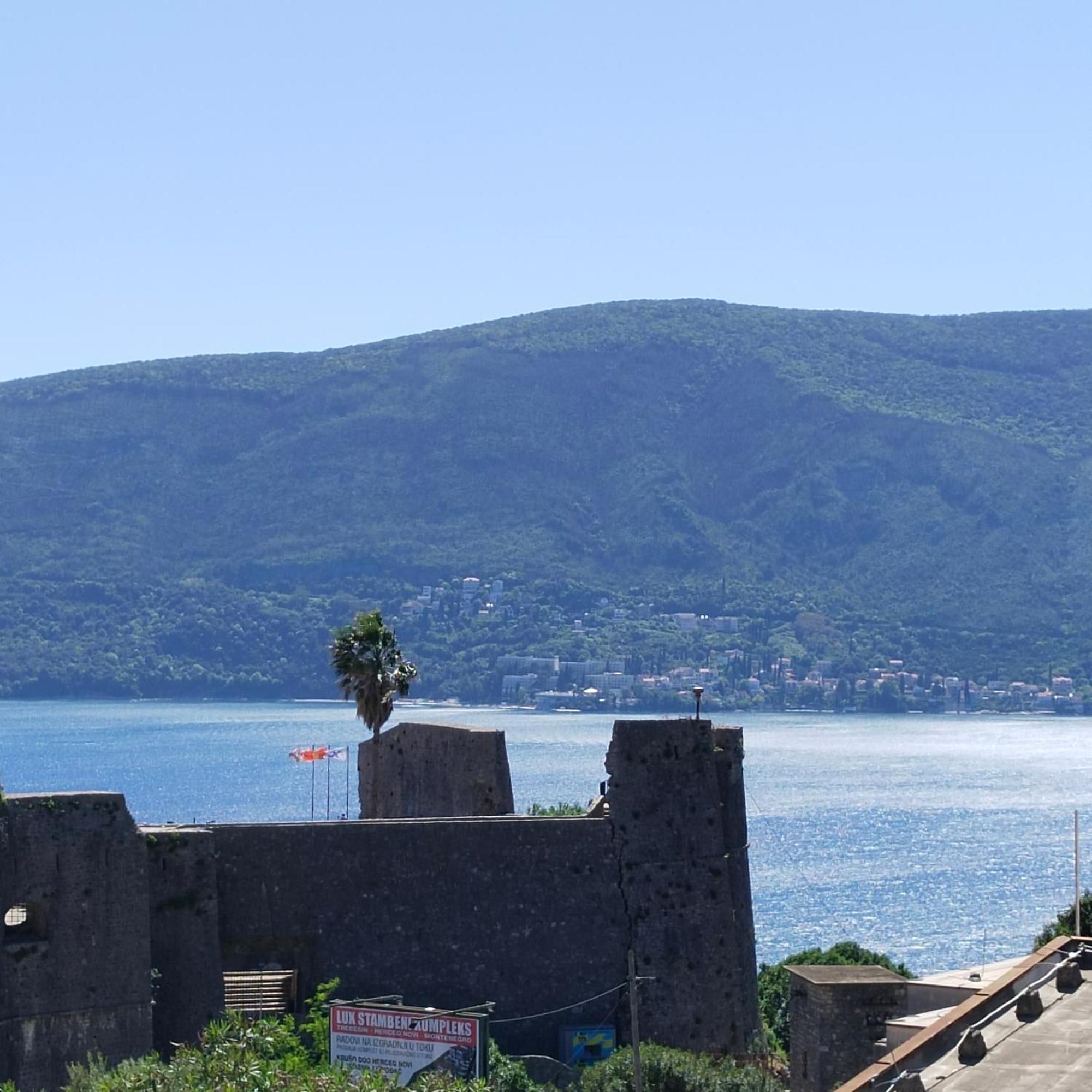 Apartments "Belle Vue" Herceg Novi Bagian luar foto