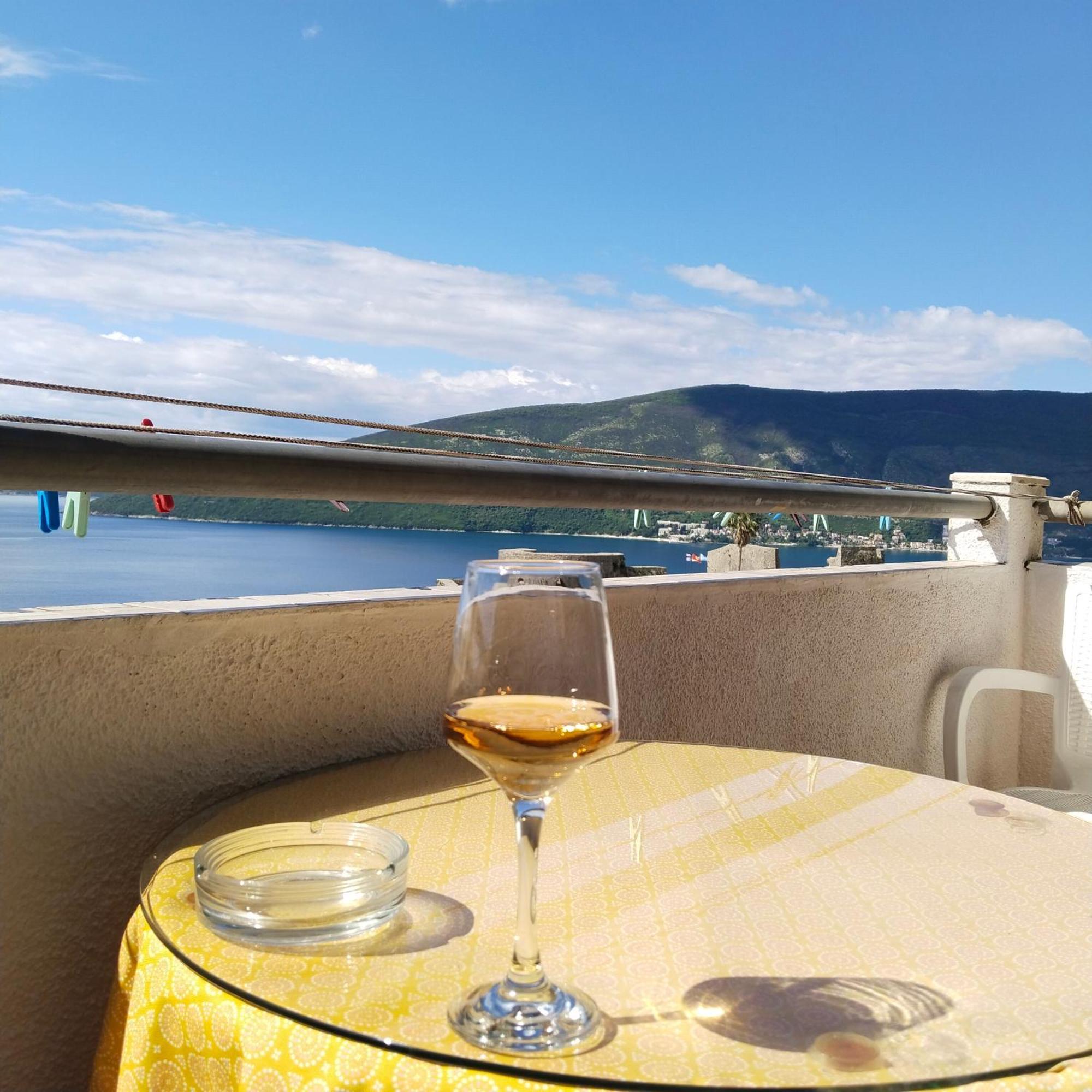 Apartments "Belle Vue" Herceg Novi Bagian luar foto